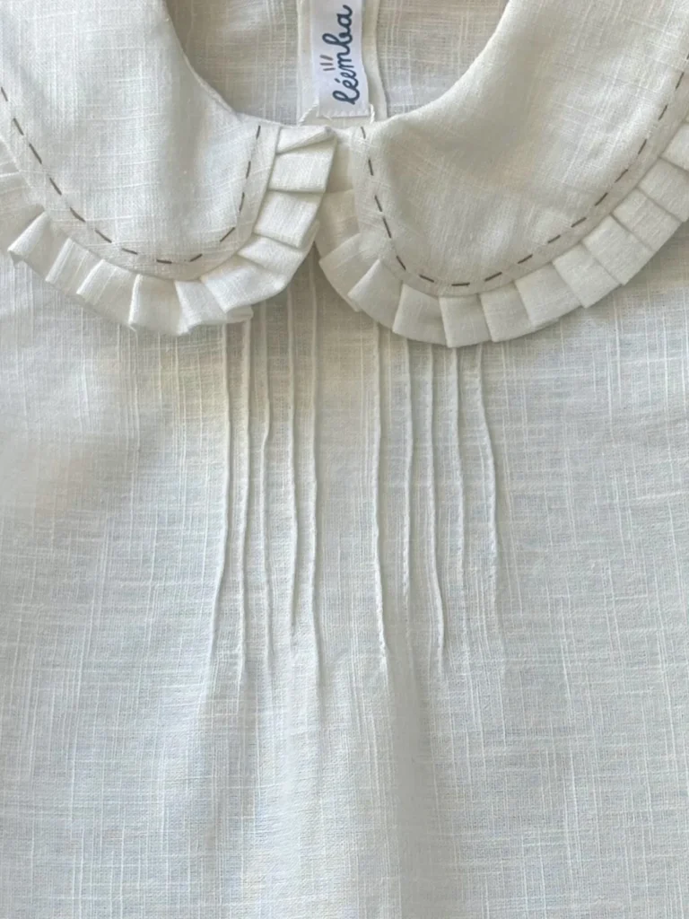 Detalles de vestido de lino Léemba